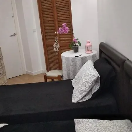 Apartamento De 1 Quarto Para Ferias Costa Caparica 2 Minutos Da Praia Апартаменты *