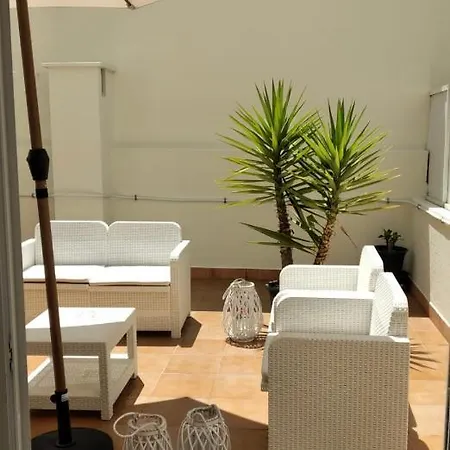 Apartamento De 1 Quarto Para Ferias Costa Caparica 2 Minutos Da Praia Апартаменты *
